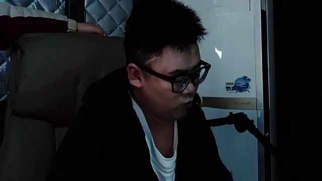 zhaTian-817 online show from March 17, 12:07 pm