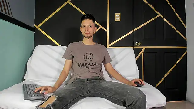 logan rogers  online show from October 9, 1:38 pm