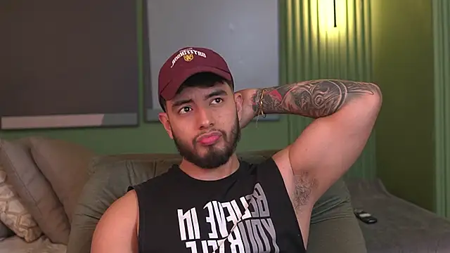 Snapshot of Nick_Vans chatting on September 22, 10:20 pm Nick Vans online show from September 22, 10:20 pm