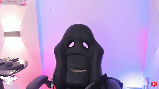 damienbeltmonth online show from October 8, 7:13 am