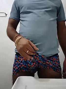 bigdick lickingexpert08 online show from October 1, 8:13 pm