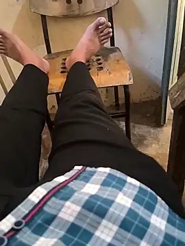 bigdick lickingexpert08 online show from October 3, 7:13 am