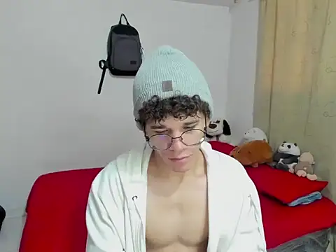 Tom Blues online show from October 1, 1:04 pm