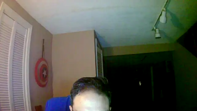 Thebatman1994 online show from December 17, 5:25 am