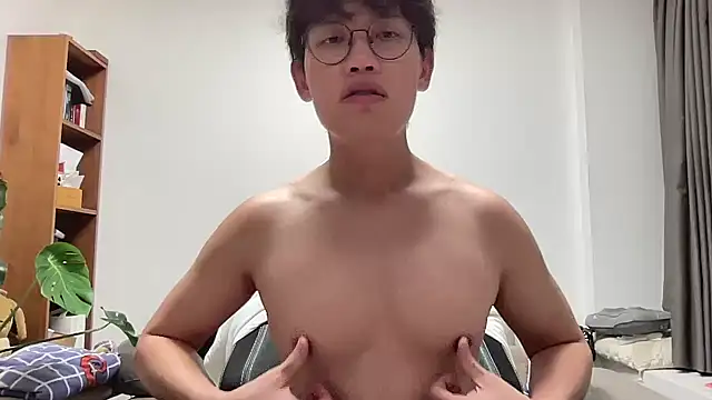 Passionatetwink2 online show from October 28, 11:12 am