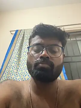 DJLOVE280825 online show from October 2, 11:42 pm