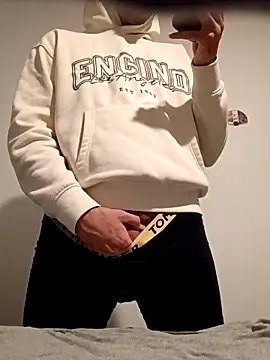 Jadriel23 online show from September 18, 8:44 pm