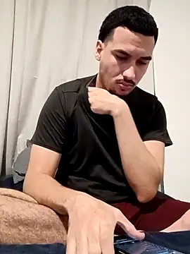 Jadriel23 online show from October 10, 7:13 am