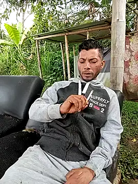 AlphaAlterX online show from February 3, 1:38 pm