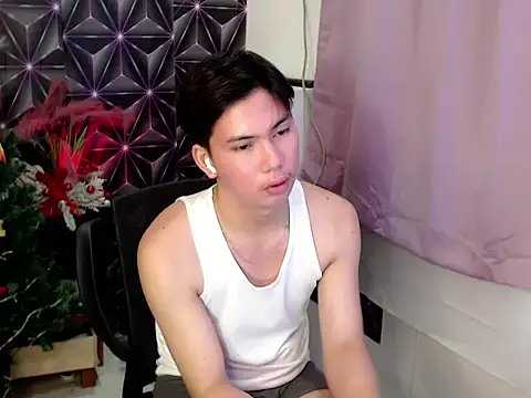 ursweet jade online show from December 13, 7:53 pm