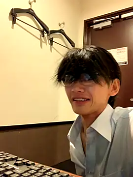 nowariwish online show from October 6, 5:17 pm