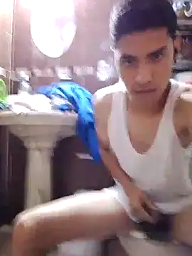 aispuro8505 online show from October 6, 4:33 pm