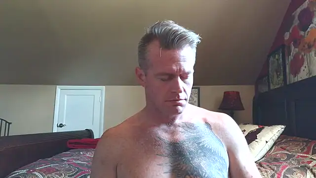 DILFiGuess11 online show from June 24, 5:49 pm
