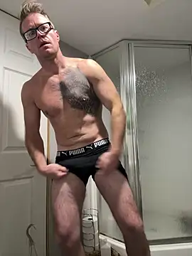 DILFiGuess11 online show from November 17, 9:07 pm