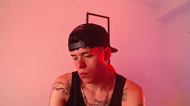 Anhonymus  online show from September 21, 4:45 am