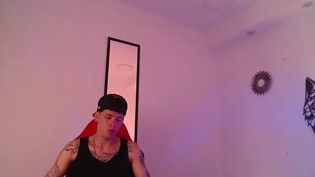 Anhonymus  online show from September 22, 5:51 am