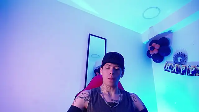 Anhonymus  online show from October 18, 11:53 pm