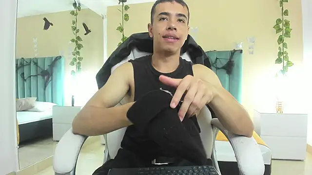 Muscle Scott online show from October 30, 12:28 pm