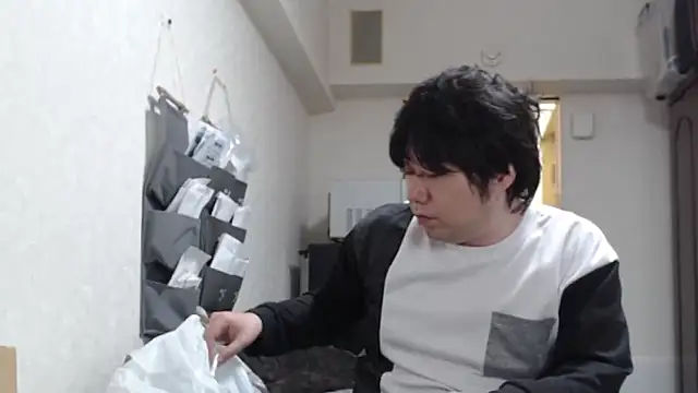 raterate555 online show from April 11, 7:45 am