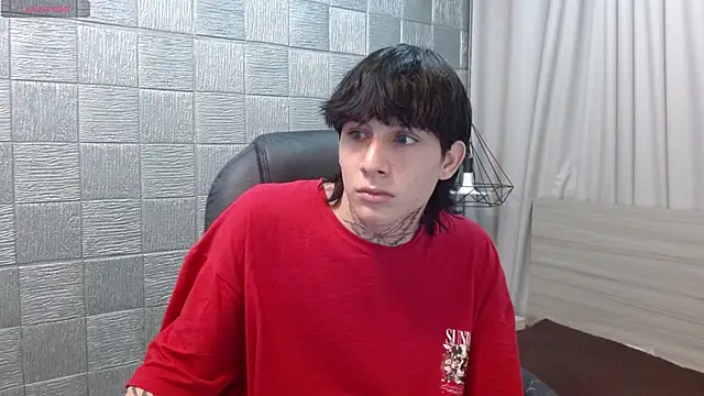 Iantwink18 online show from December 3, 4:51 am