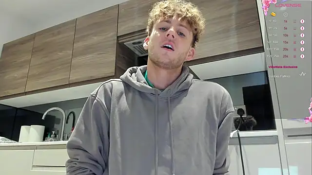 DominantAlex18 online show from December 1, 7:17 pm