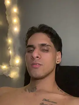 Snapshot of Marvinhenao91 chatting on October 11, 5:00 am Marvinhenao91 online show from October 11, 5:00 am