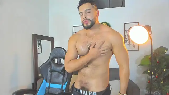 Justin kingX7 online show from December 14, 1:45 am