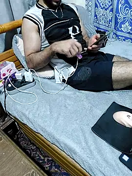 yazinyazin1 online show from March 17, 10:56 pm