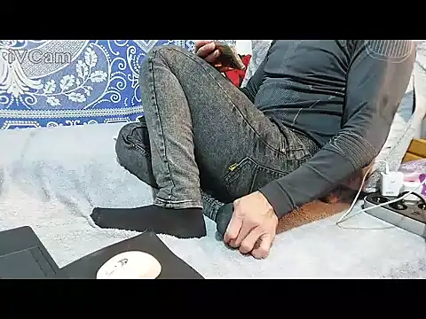 yazinyazin1 online show from February 15, 10:35 am