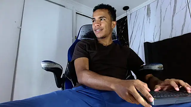 aston xvera online show from October 15, 3:58 am