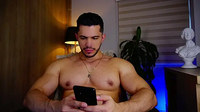 Snapshot of Erick_Thompsonx chatting on October 15, 8:49 pm Erick Thompsonx online show from October 15, 8:49 pm