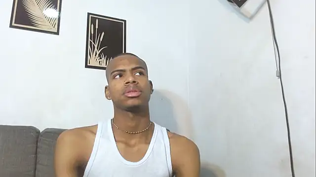 criss zuri online show from September 22, 11:32 am