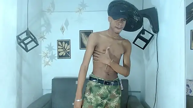 criss zuri online show from September 12, 11:43 am