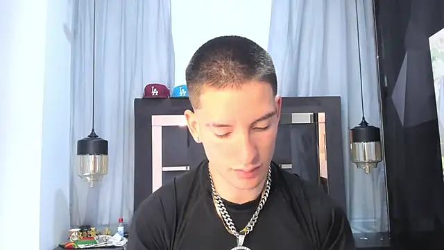 HunterHeat  online show from April 8, 2:48 pm