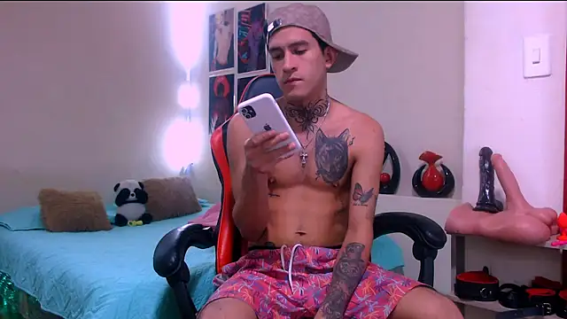 dilan abraham12 online show from March 18, 3:20 am