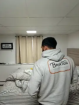 tripping385 online show from March 9, 9:42 pm