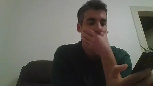 JulioIsHere4you online show from November 11, 8:47 pm