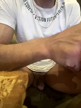 Snapshot of ruberofre chatting on October 1, 10:25 pm ruberofre online show from October 1, 10:25 pm