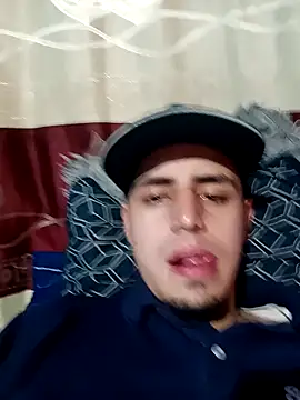 Snapshot of 1C2AM22 chatting on October 15, 2:41 am 1C2AM22 online show from October 15, 2:41 am