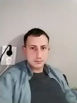 boytwink7 online show from October 31, 6:33 pm