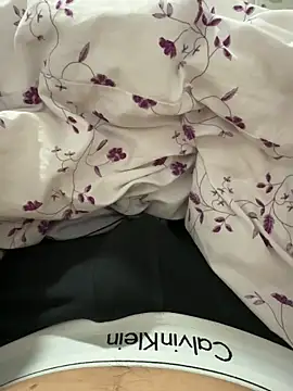 Snapshot of JJ_131 chatting on September 23, 1:10 pm JJ 131 online show from September 23, 1:10 pm