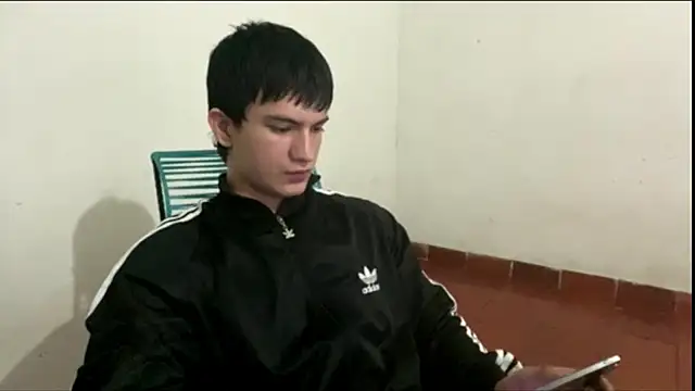 ErickWalton online show from October 2, 4:27 am