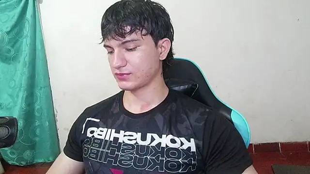 ErickWalton online show from April 29, 5:56 am