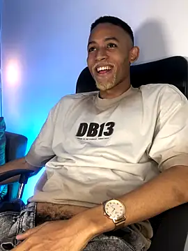 B Wild online show from October 11, 5:33 am