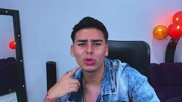 Matthewlodge online show from November 11, 2:55 pm