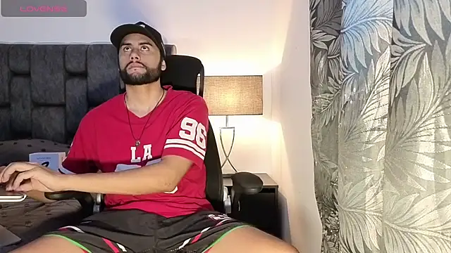 Thomas redcol online show from October 29, 9:18 pm