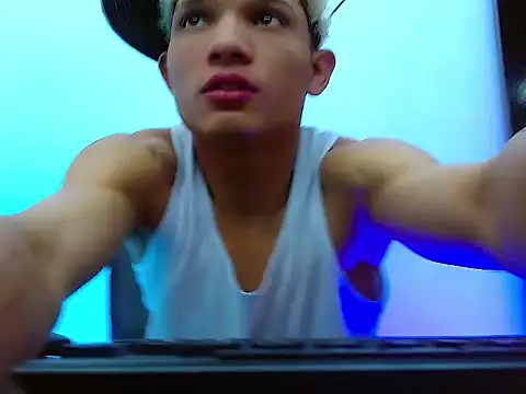 EL VENEZOLANO 22CM online show from November 25, 6:48 am