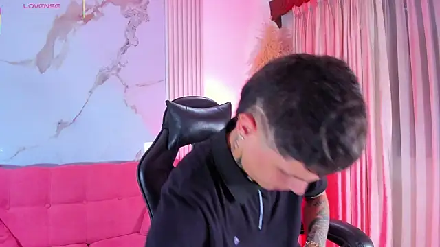 Declan-Fox online show from September 23, 3:50 am