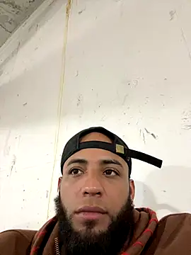 LeoPR00 online show from October 1, 10:57 pm