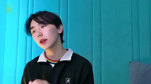 Snapshot of HeejinWang chatting on September 22, 8:08 pm HeejinWang online show from September 22, 8:08 pm